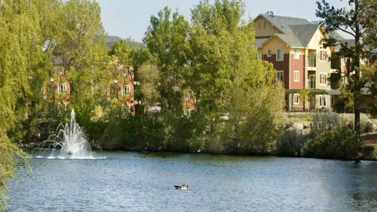Old Southwest Condo | Idlewild Park condo by downtown + Pool & Parking