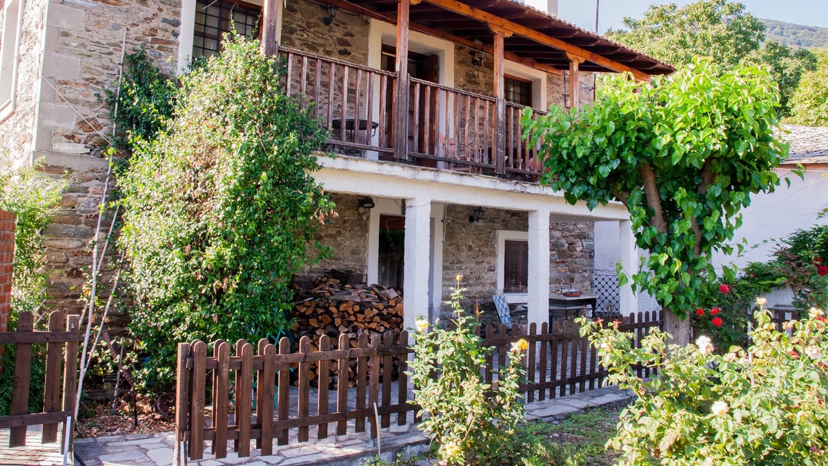 Volos House | "Idomeneas" Traditional house in the nature.