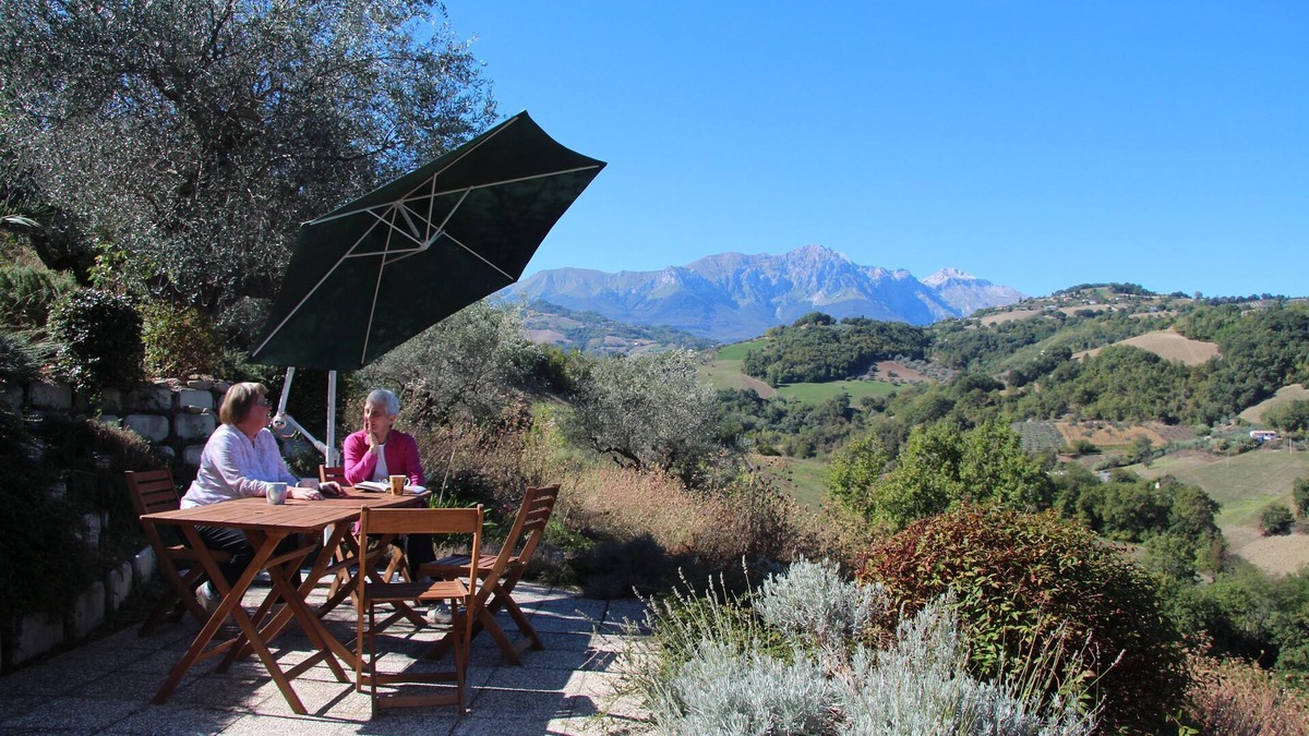 Castiglione Messer Raimondo Other | Idyllic air-conditioned villa with mountain views. Nature, villages & vineyards.
