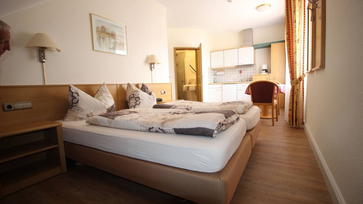 Untereisenheim Apartment | Idylisch gelegenes Ferienappartement mit Blick Richtung Mainfähre