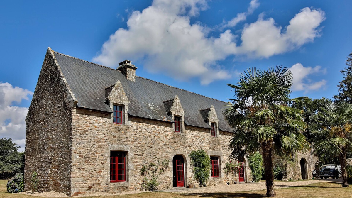 Pluvigner House | Idyllic Breton Countryside 5-Bed Farmhouse