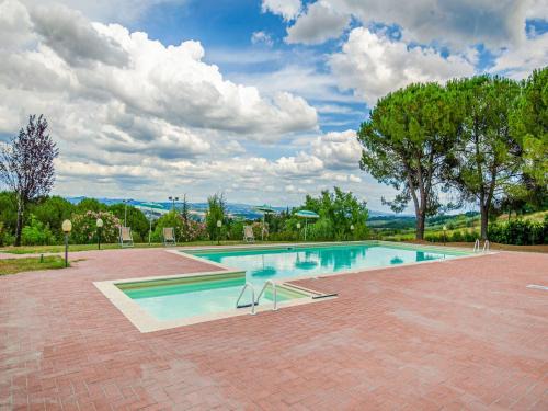 Varna House | Idyllic Farmhouse in Gambassi Terme-Fi with Swimming Pool