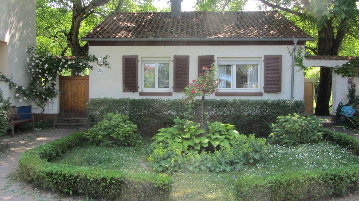 Pfaffengrund House | Idyllic holiday home under old walnut trees, quiet and in the countryside