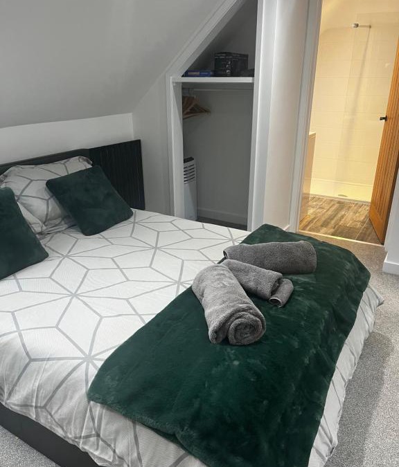 Winchester Apartment | Idyllic Studio Flat