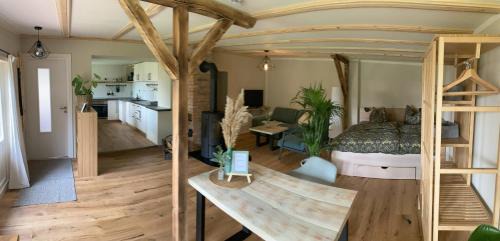 Kaditz Apartment | idyllische FeWo Motte