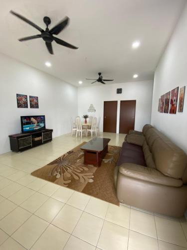 Cherating House | Ikhwan HOMESTAY CHERATING