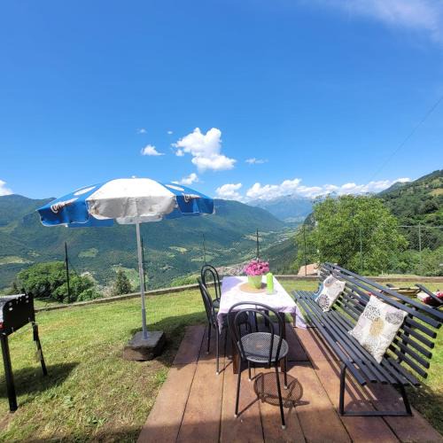 Bossico House | Il balcone sulle Valli Mountain Lake Iseo Hospitality