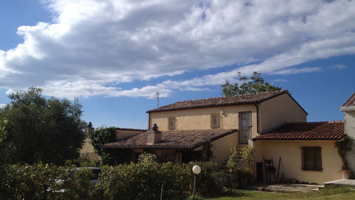 Tollo House | Il Casale tra le Vigne e il Mare