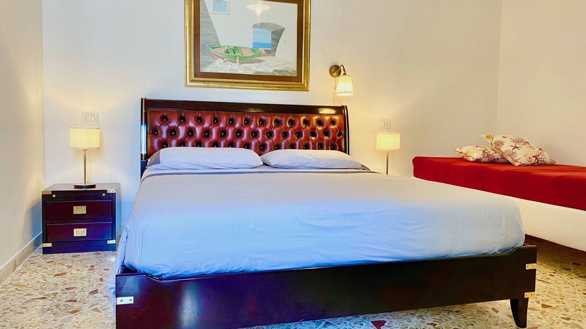 Roca Vecchia House | Il Marinaio 3 - Apartment with veranda 80 meters from the sea, 5 sleeps