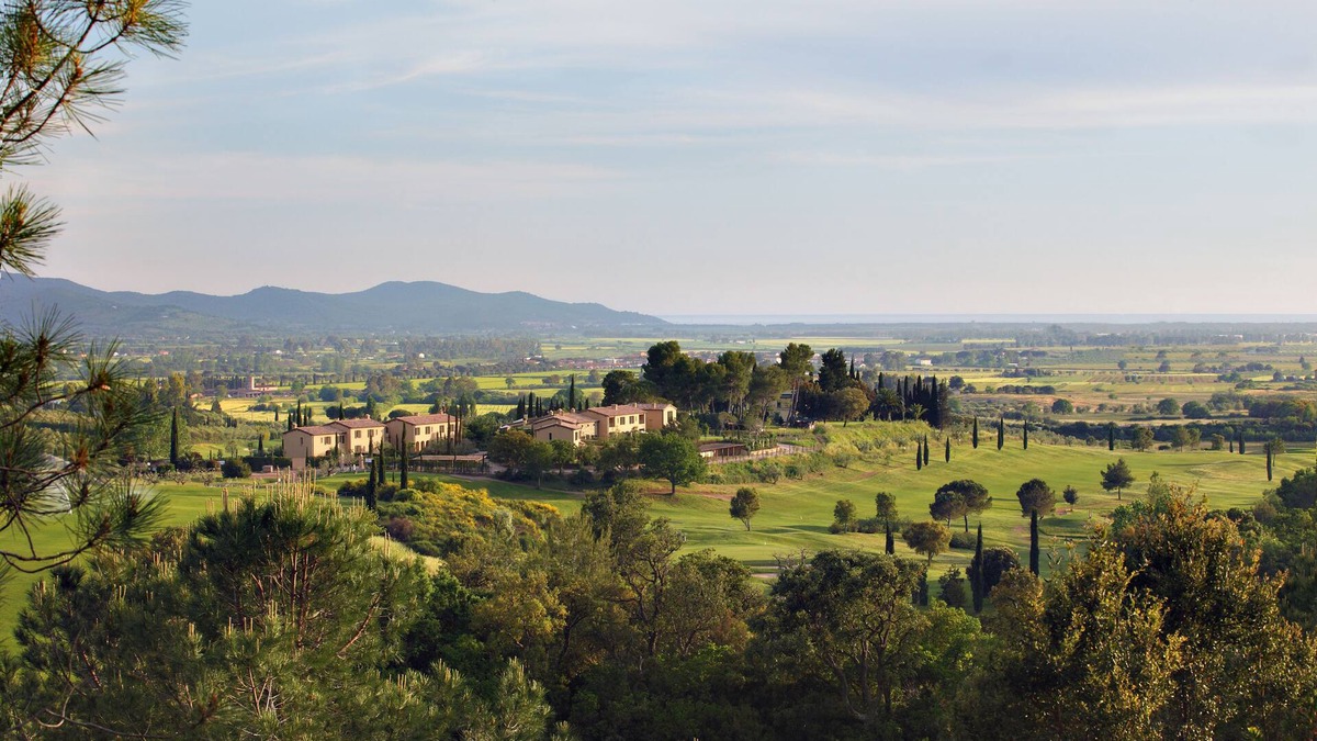 Gavorrano House | Il Mirto - spectacular position in the heart of a golf course