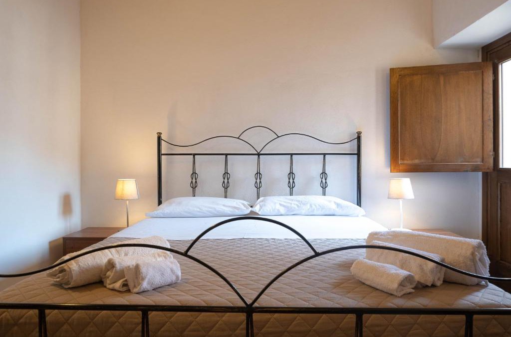 Caulonia Hotel | Il Paese Alberga!