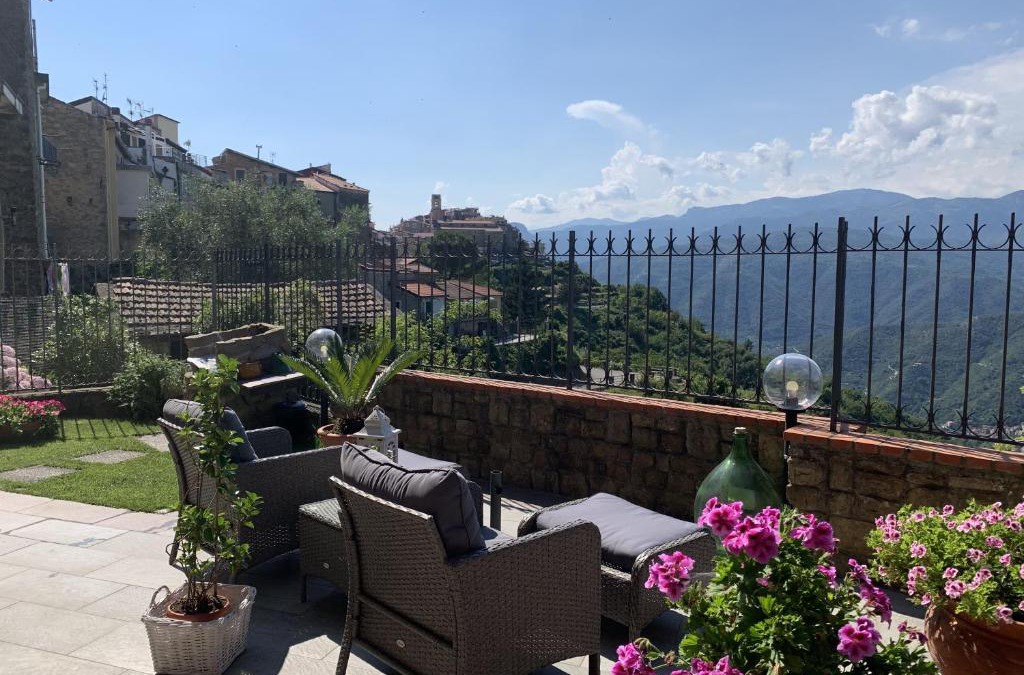 Perinaldo House | Il Piccolo Giardino