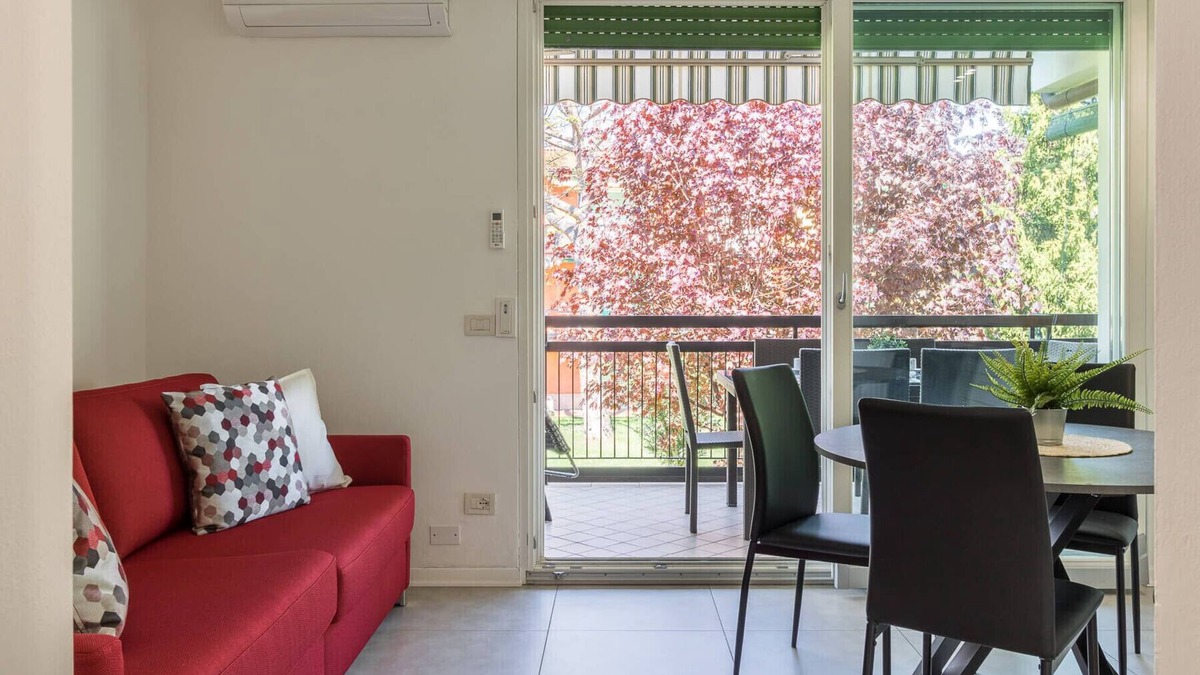 Pieve Vecchia Apartment | Il Professore: front lake apartment