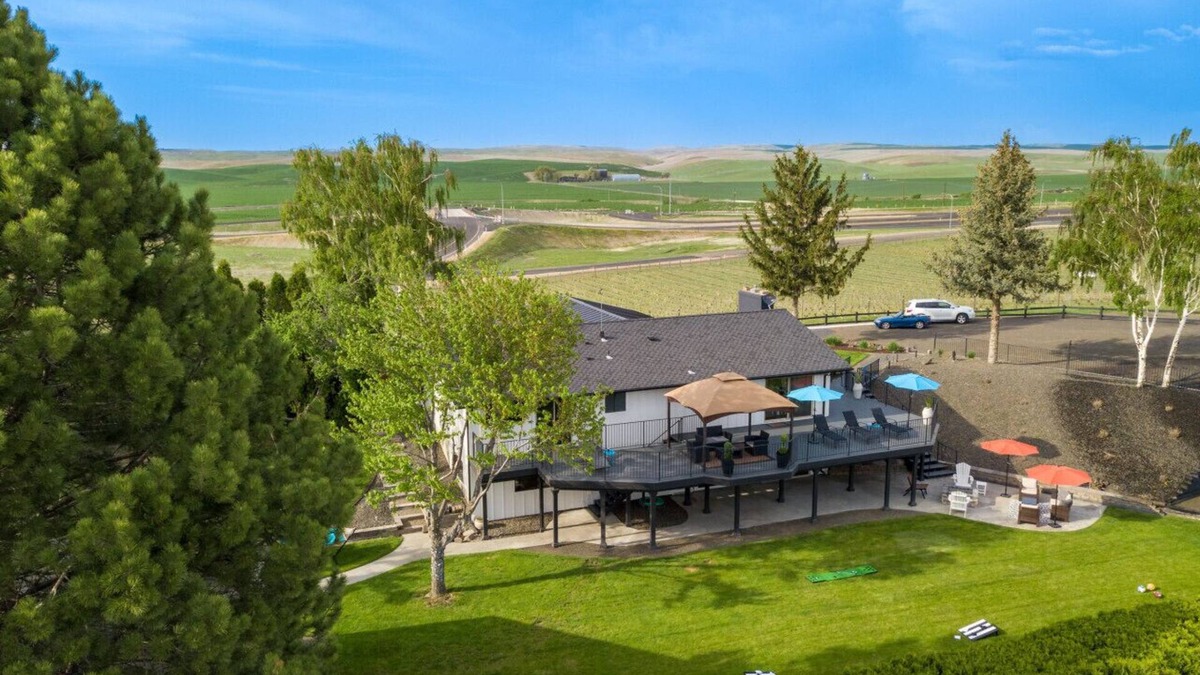 Touchet House | Il Terrazzo Welcomes You