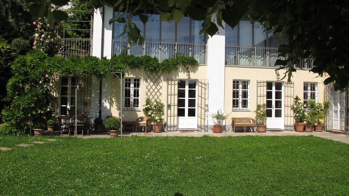 Revigliasco House | Il Tiglio 2. Ancient restructured farmhouse on the hill of Turin