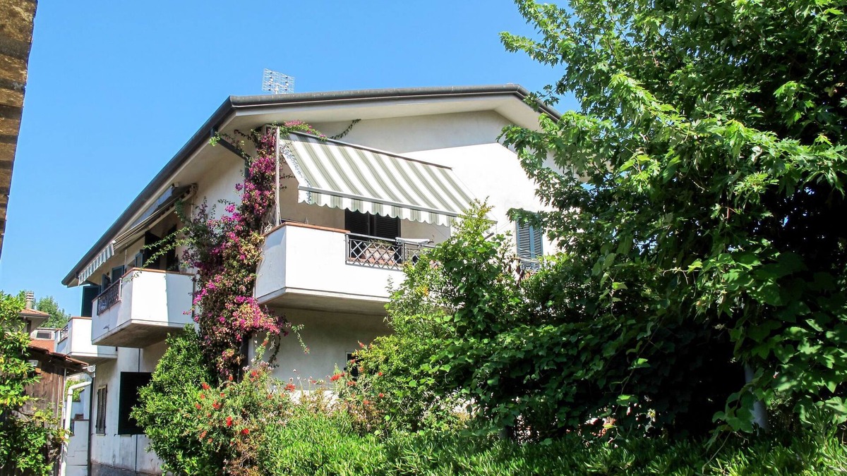 Marina di Massa Apartment | Ilaria 2 by Interhome