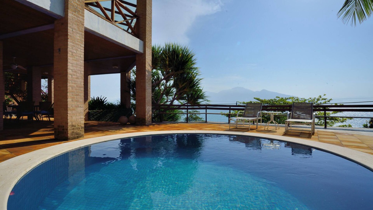 Armacao House | Ilhabela with privileged sea view