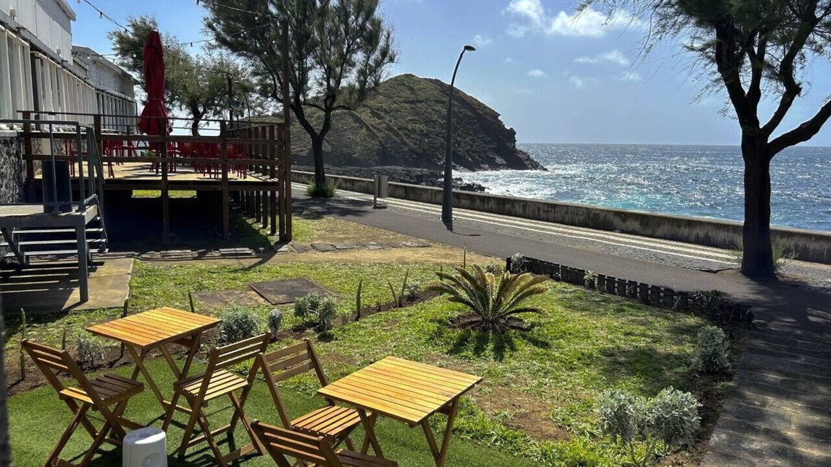 Ponta Delgada Apartment | Ilhéu Corner - "Blue and Sea"