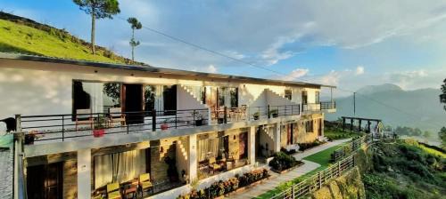 Sirala Hotel | ilika Resort, Pauri