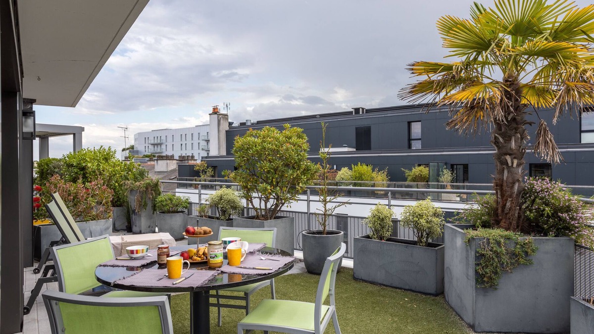 Saint-Helier Apartment | ILLANKA - Appartement 3 chambres avec parking et terrasse proche gare