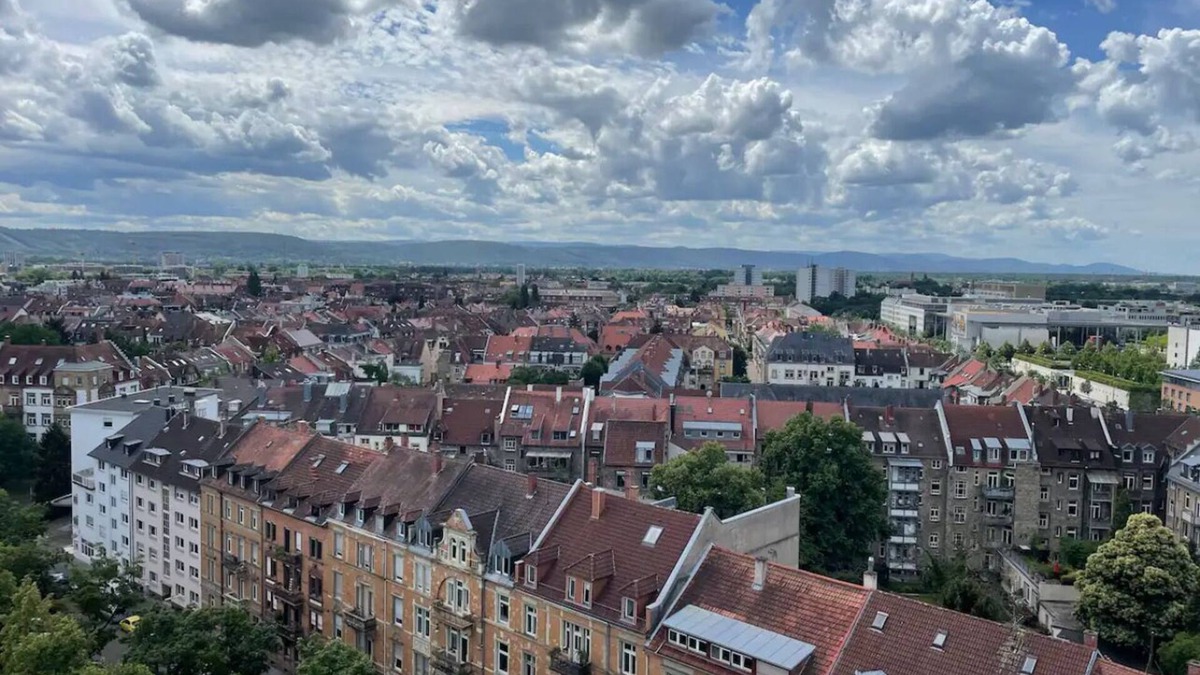 Karlsruhe Apartment | Im 13. Stock