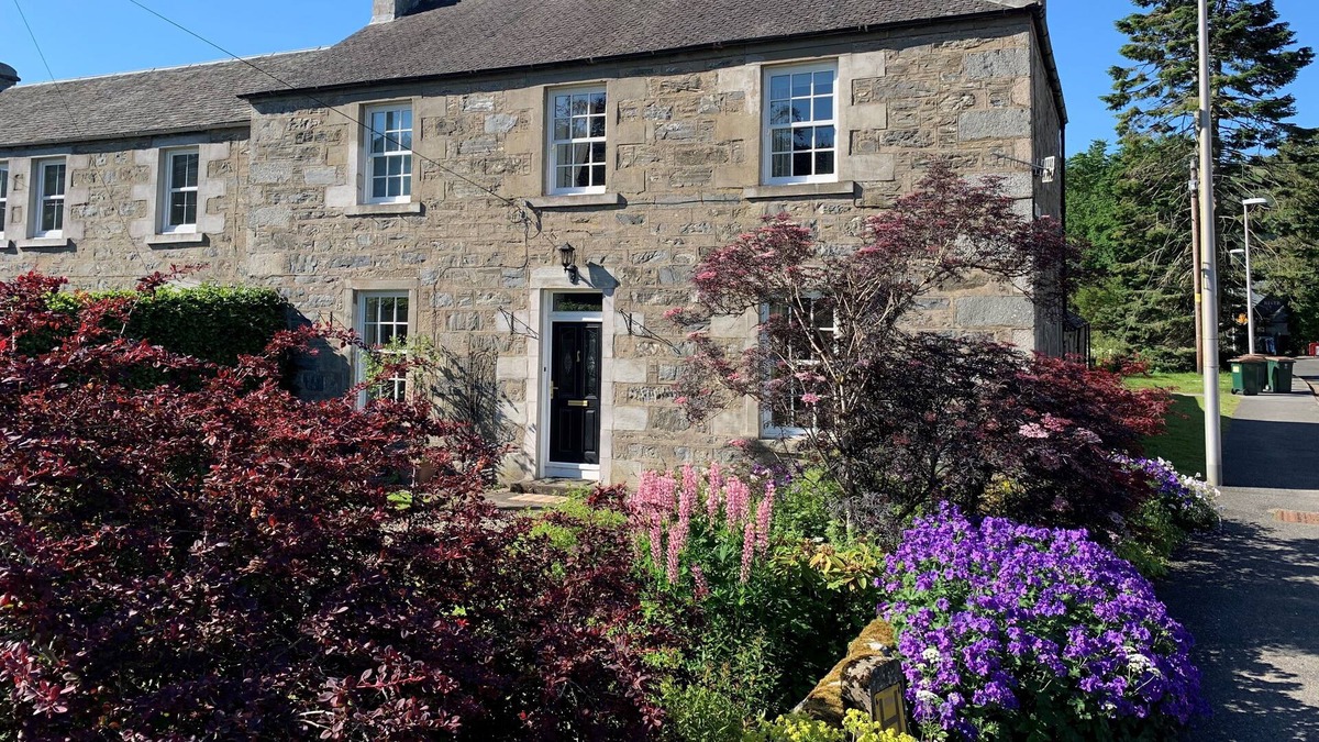 Blair Atholl House | Immaculate 3 Bedroom House in Blair Atholl