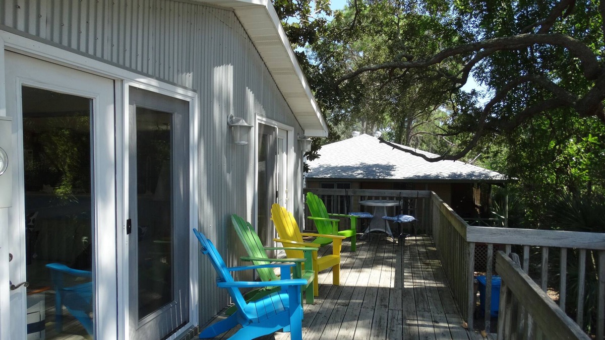Tybee Island House | Immaculate and Pet Friendly 2 BR 2 Bath House on Tybee's North End!