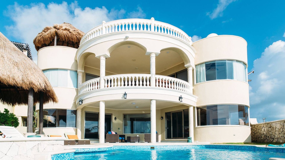 Tulsayab Villa | Immaculate Oceanfront Villa/10 min. from Tulum/Gated Street
