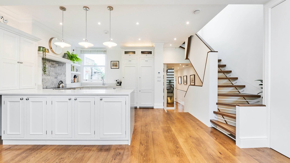Sands End Condo | Immaculate Period Property with Stylish Interior Design