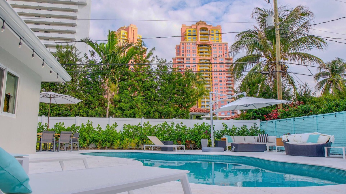 Dolphin Isles House | Immaculate Pool House - Only Two Blocks to the Beach!
