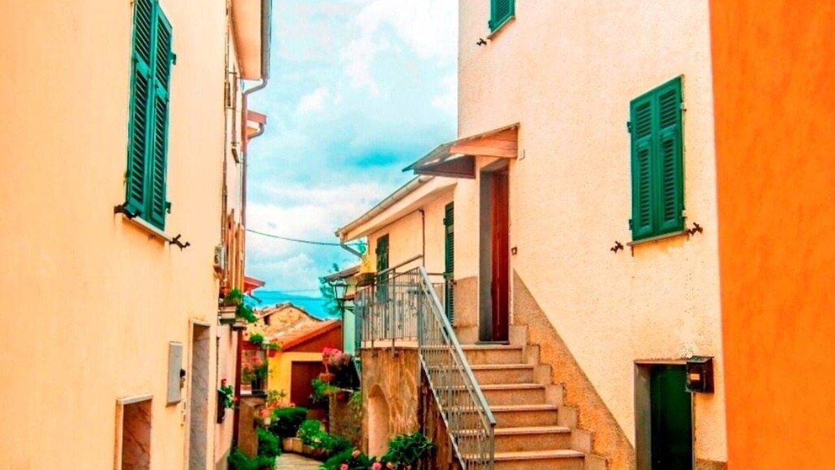 Carrodano House | Immersion to the green, far from the crowd but 14 km from the sea and the Cinque Terre
