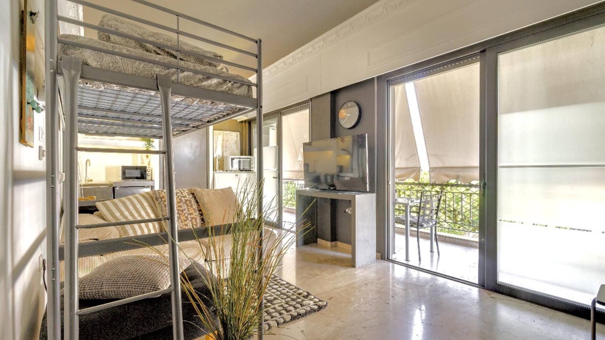 Nea Ionia Apartment | Impeccable 3-bed Apartment in Athens
