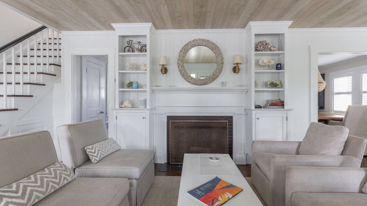 Brant Point House | Impeccable Brant Point Rental Steps to White Elephant, Lola, Nantucket Hotel