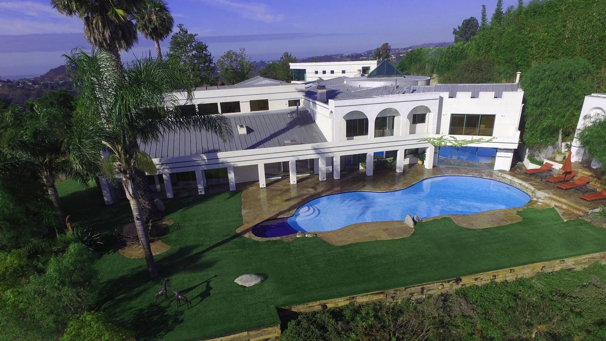 Beverly Hills House | Impressive Furnished 9 BR/10 BA Entertainment Dream Estate