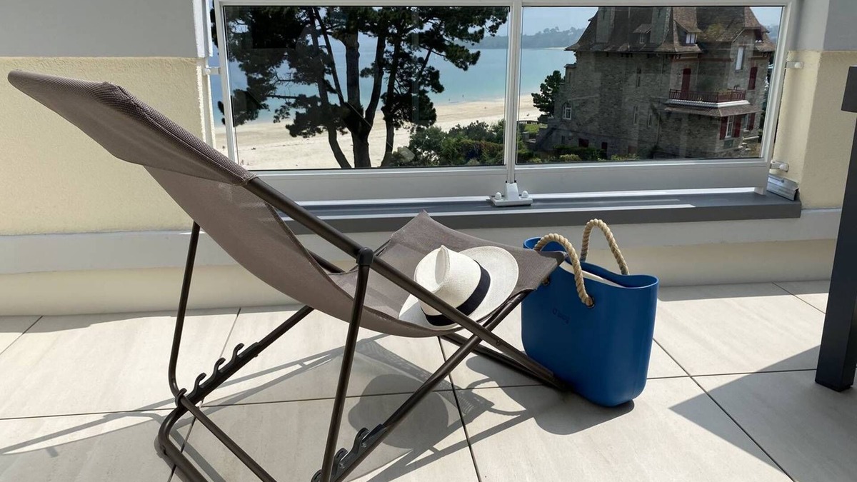 Saint-Cast-le-Guildo Apartment | In a quiet residence, tastefully decorated apartment with sea view