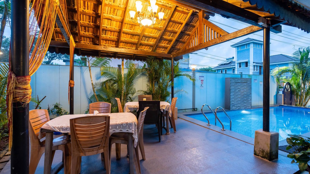 Parra Apartment | In Assagaon near Anjuna beach in a 2 bedroom apartment with a private pool