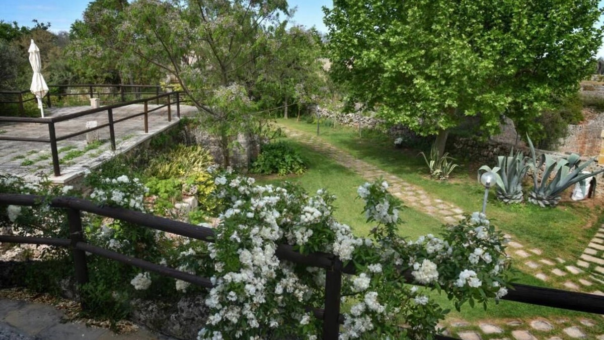 Novoli Apartment | In exclusive botanical garden, apartments with private whirlpool and swimming pool