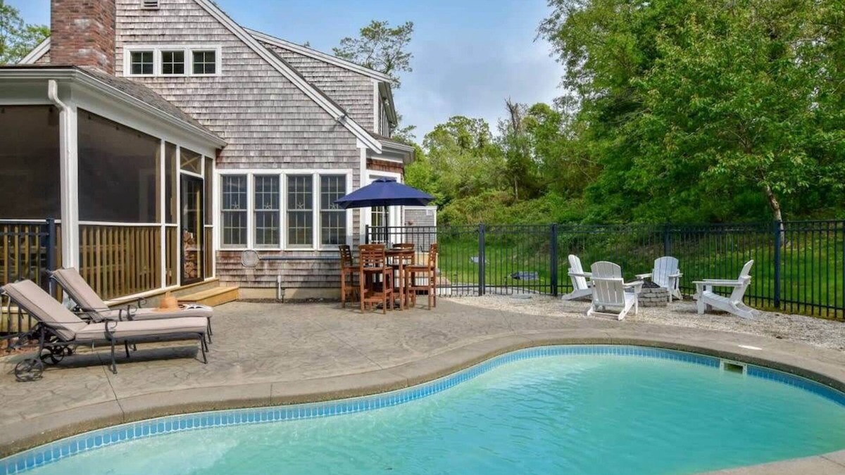 West Brewster House | In-Ground Plunge Pool Dog Friendly!