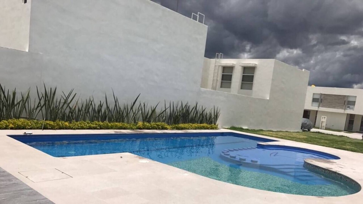 San Luis Potosi House | In Industrial Zone, pool, Gym, 24/7 surveillance.