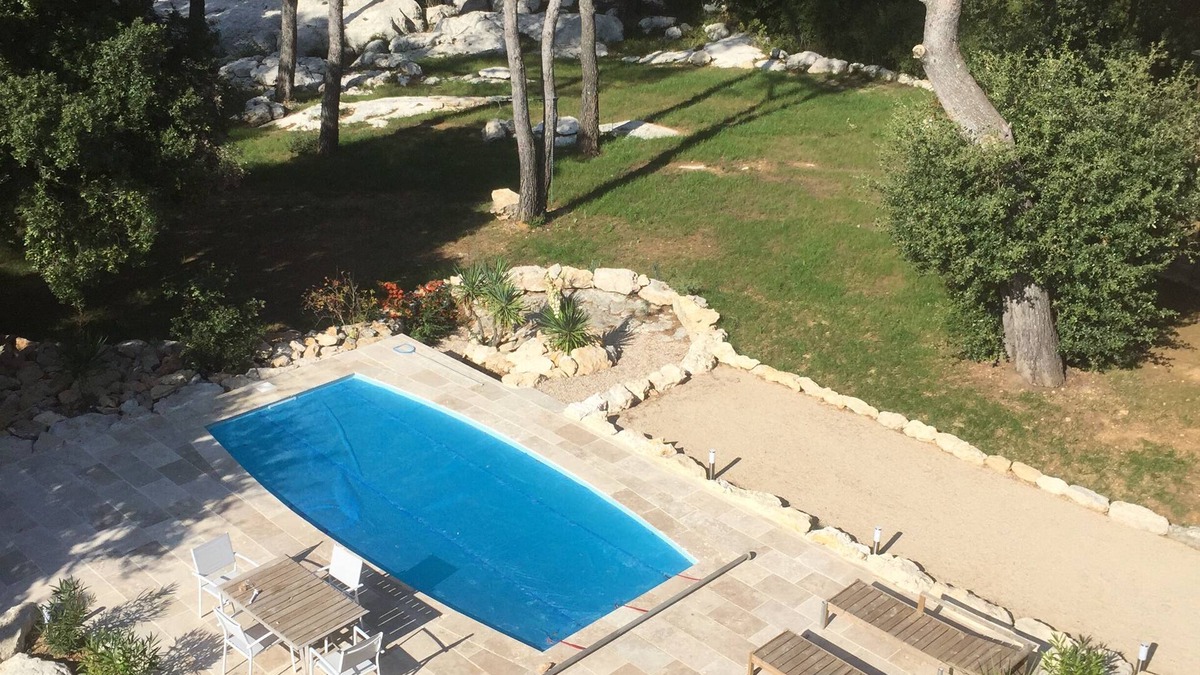 Signes Villa | In Provencal villa, Circuit Paul Ricard le Castellet.