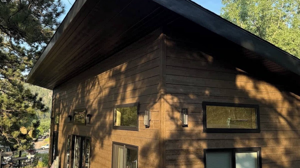 Keystone House | In the center of all the Black Hills has to offer, The Elkhorn Cabin