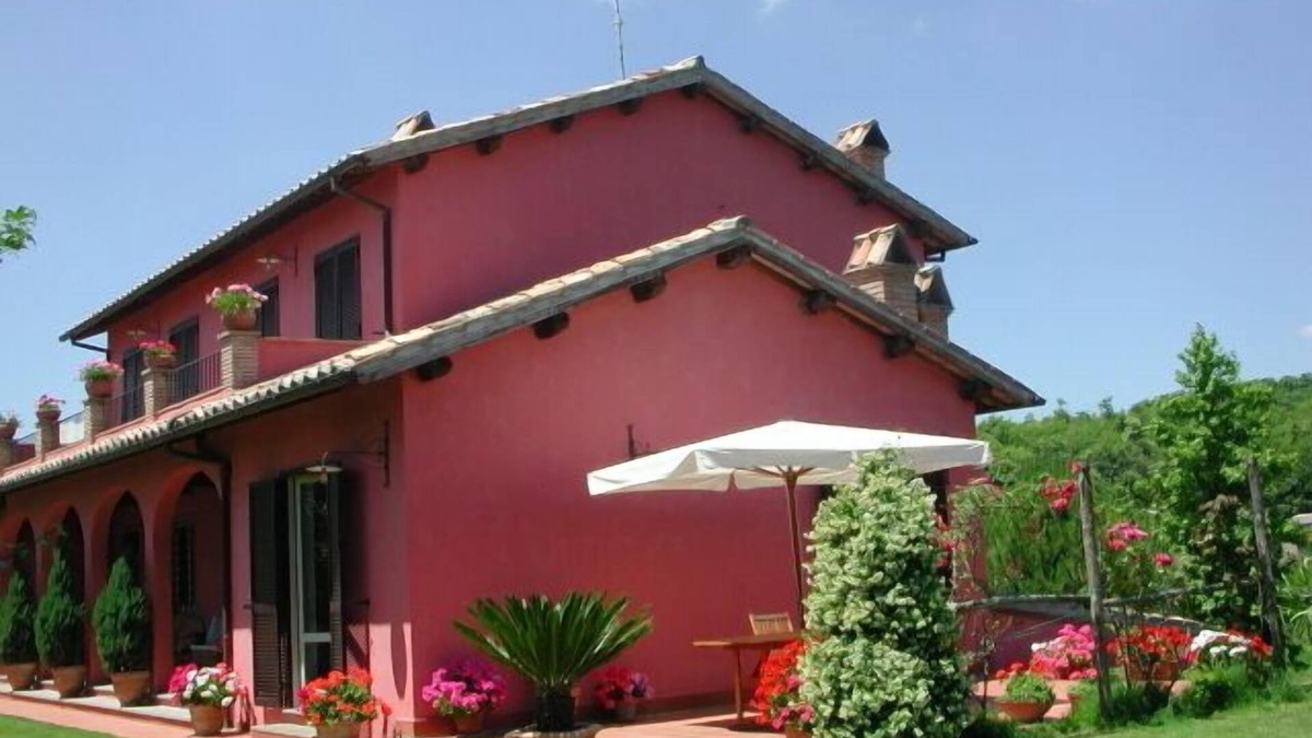 Gradoli Villa | In the coutryside but near the town Gradoli (1 Km.). Beach very near