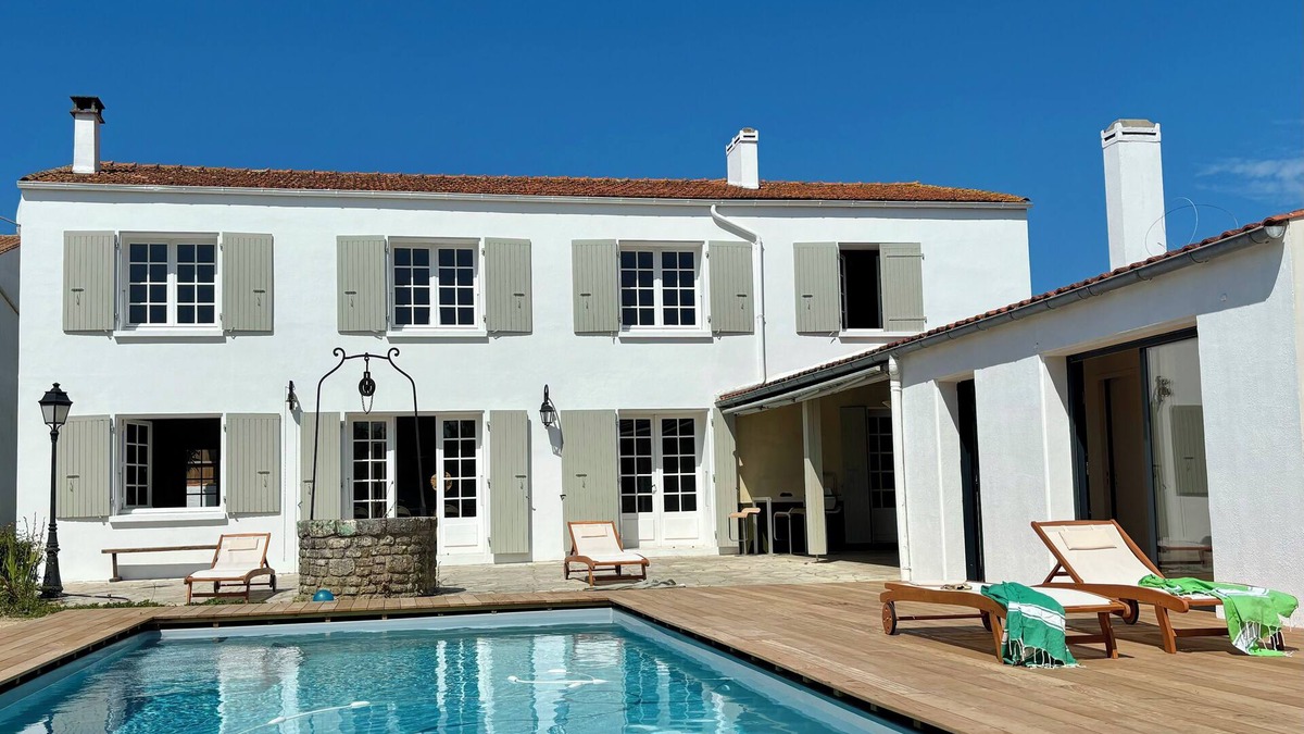 Saint-Pierre-d'Oleron House | In the heart of town and 5 minutes from the beaches, Charentaise house