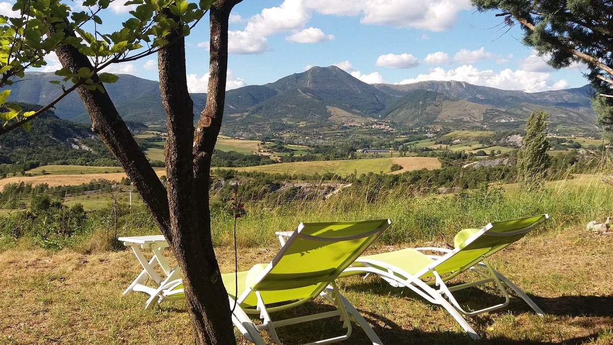 Montferrand-la-Fare House | In the heart of a natural park, provencal house with garden and terrace.