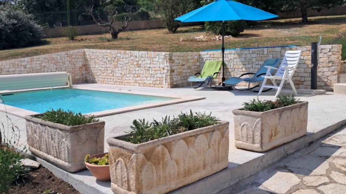 L'Hospitalet House | In the heart of Provence, beautiful, peaceful property with swimming pool. Magnificent view!