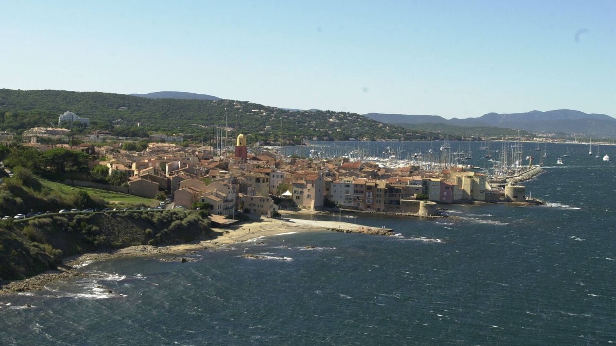 Old Town Apartment | IN THE HEART OF THE VILLAGE OF SAINT-TROPEZ