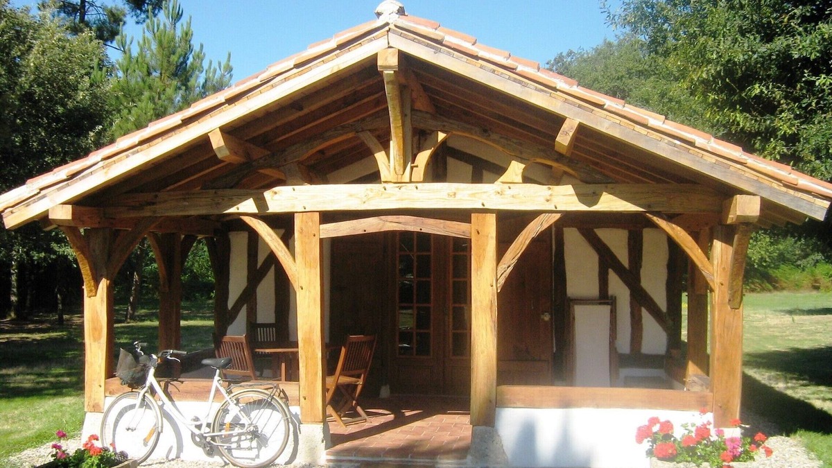 Argelouse Cottage | In the heart of the Landes forest, traditional half-timbered gîte, 4pers.