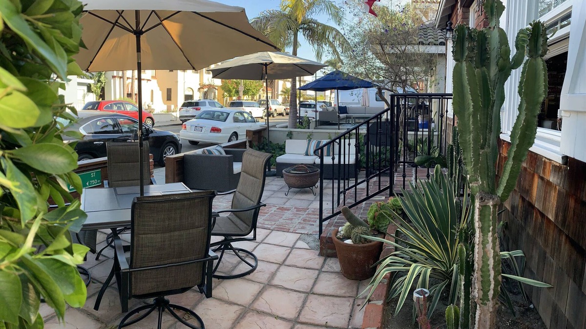 Belmont Shore House | In the Heart of the Shore