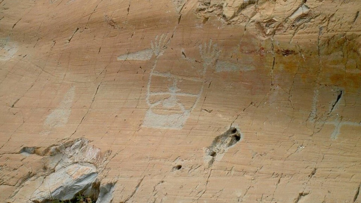 La Brigue Apartment | In the heart of the village, small apartment entirely renovated, quiet and sunny