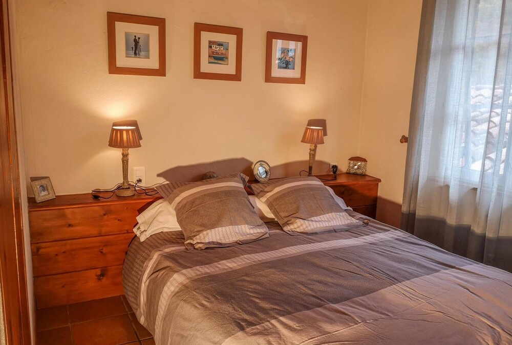 Montferrier House | In the middle of Pyrenees with views of Montsegur